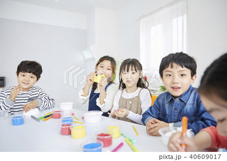 遊び 子供 粘土 40609017