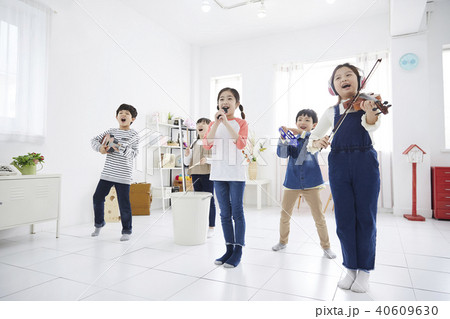 歌 子供 演奏 40609630