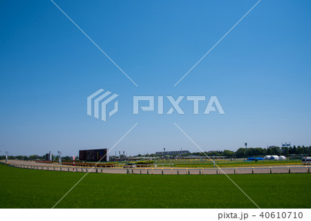 東京競馬場　コース　フィニッシュ地点 40610710