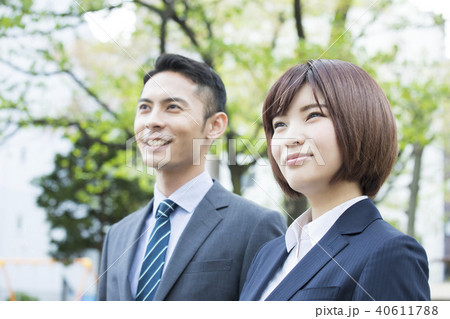 若い男女 仕事仲間の写真素材