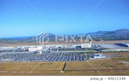 Athens airport, terminal and car parking, top view Athens airport, terminal and car parking, top view 40615396