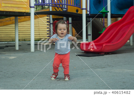first steps of little girl first steps of little girl 40615482