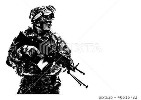US Army Marines Corps shooter with machine gun US Army Marines Corps shooter with machine gun 40616732