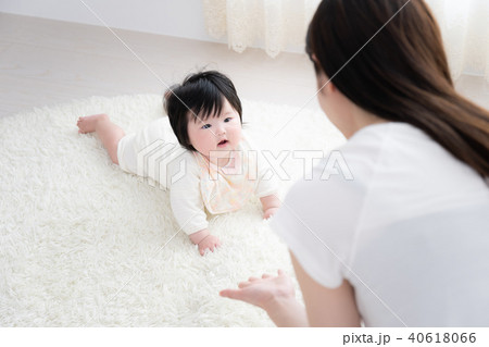 赤ちゃん　育児イメージ 40618066