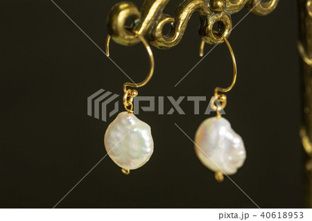 淡水パールのピアス　真珠 40618953
