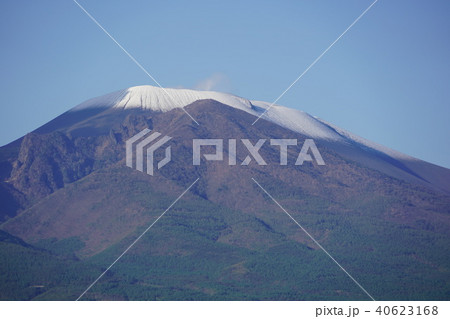 春冠雪の浅間山 40623168