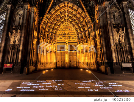 entrance of Cologne Cathedral, Cologne, Germany 40625230