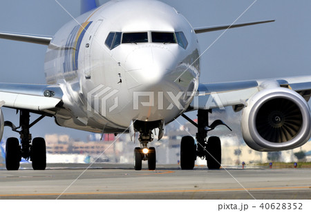 タキシング タキシング 40628352