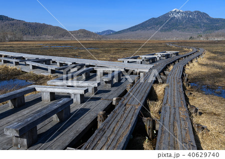 牛首分岐から見た春の燧ヶ岳 牛首分岐から見た春の燧ヶ岳 40629740