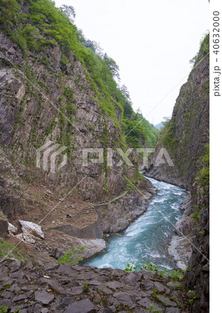 新潟県十日町市の清津峡（ゴールデンウィーク） 40632000