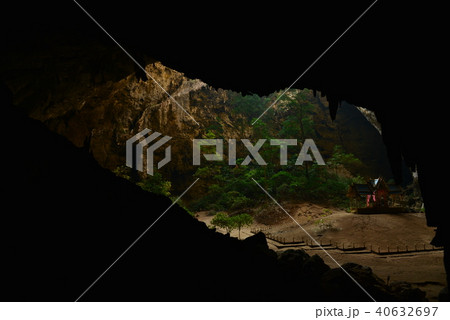Phraya Nakhon Caveプラヤーナコーン洞穴 40632697