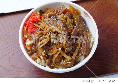 カルビ牛丼 カルビ牛丼 40633032
