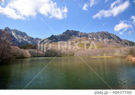 鏡池から戸隠山 40637700