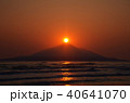 夕陽と利尻島 40641070