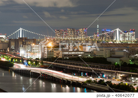 東京の夜景と東海道新幹線の光跡 東京の夜景と東海道新幹線の光跡 40642077