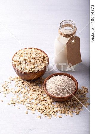 Non dairy oat milk Non dairy oat milk 40644873