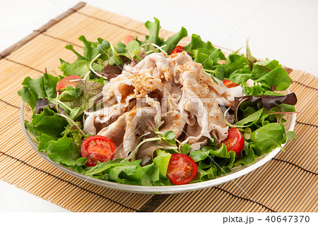 ゴマだれの冷しゃぶ 40647370