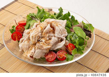 ゴマだれの冷しゃぶ 40647436