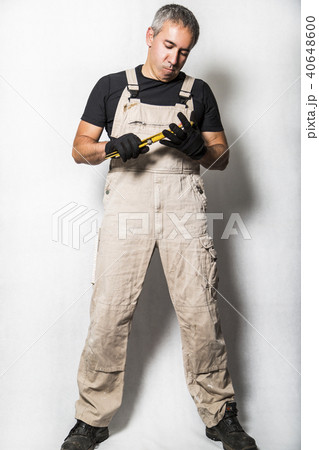 worker specialist plumber, engineer or constructor 40648600