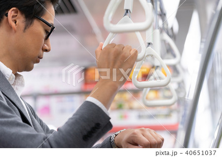 電車乗車イメージ 撮影協力「京王電鉄株式会社」 電車乗車イメージ 撮影協力「京王電鉄株式会社」 40651037