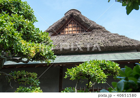 日本庭園の茶室の屋根 日本庭園の茶室の屋根 40651580