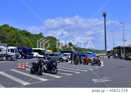 高速道路のパーキングエリア 高速道路のパーキングエリア 40651719