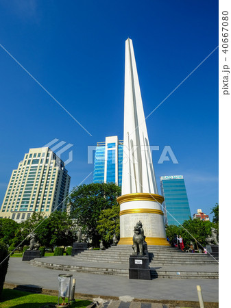 Independence Monument in Yangon, Myanmar Independence Monument in Yangon, Myanmar 40667080