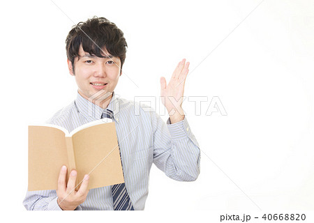 笑顔の男性教師 40668820