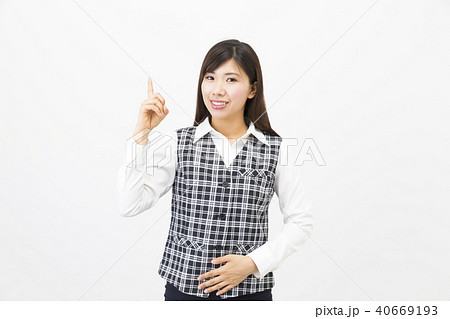 事務服を着た女性 事務服を着た女性 40669193