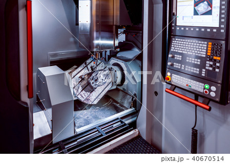 Metalworking CNC milling machine. 40670514