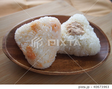 三角おにぎり 40673963