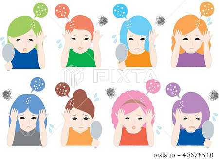 頭のフケに悩む女性達 40678510