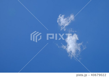 青空と白い雲 40679022