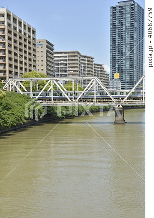 【大阪府　桜ノ宮】新緑の都市風景 40687759