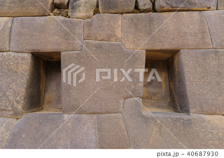 オリャンタイタンボ遺跡の巨石の壁 オリャンタイタンボ遺跡の巨石の壁 40687930