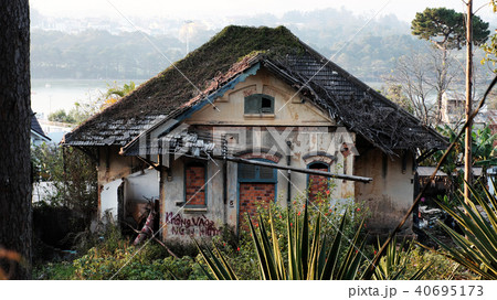 mansion house degradation 40695173