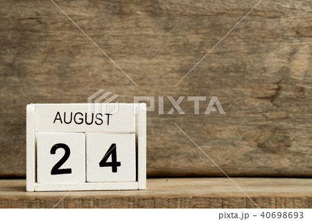 White block calendar present date 24 and August White block calendar present date 24 and August 40698693