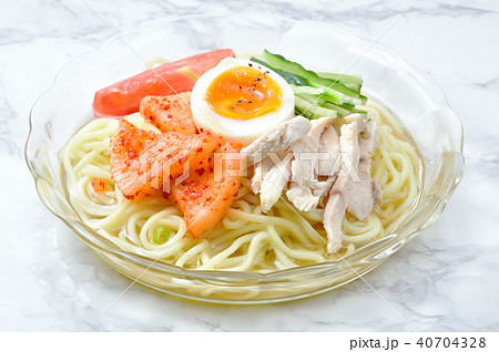 キムチ冷麺 40704328