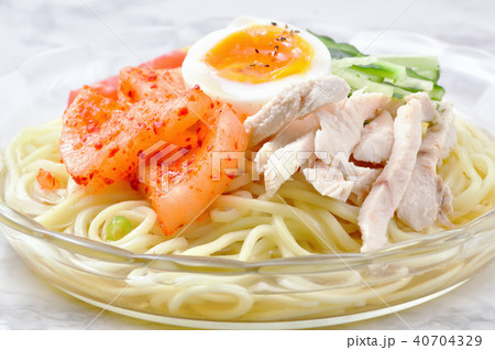 キムチ冷麺 キムチ冷麺 40704329