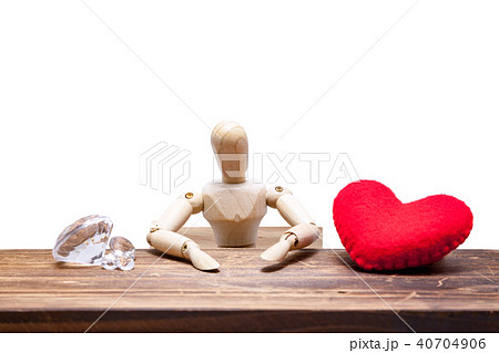 wooden dummies choose between diamond or heart wooden dummies choose between diamond or heart 40704906