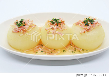 玉ねぎのまるごとスープ煮 40709914