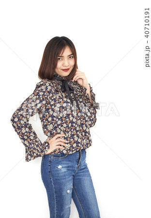 attractive asian women short hair 40710191