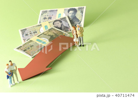 色々お金がかかります。 色々お金がかかります。 40711474