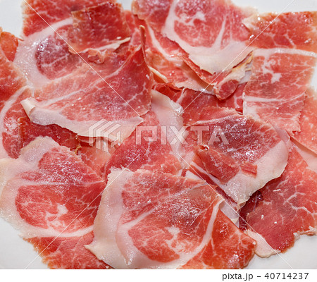Serrano ham plate tapas 40714237