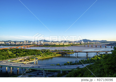 ウンボンサン 聖水大橋 漢江 40719096