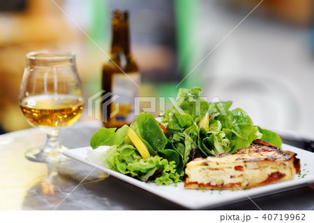 Traditional French food 40719962