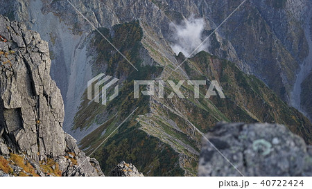 南岳小屋付近から見下ろす大キレット 40722424