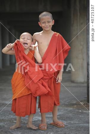 thai novice thai novice 40725107