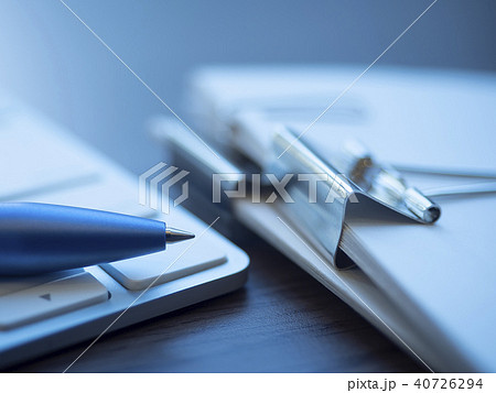 ビジネスイメージ・書類・キーボード ビジネスイメージ・書類・キーボード 40726294
