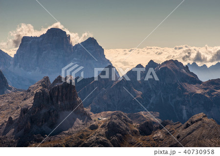 italien dolomites, rifugio lagazuoi, south tyrol 40730958